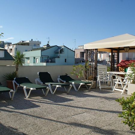 Residence Le Vele Cattolica Exterior photo