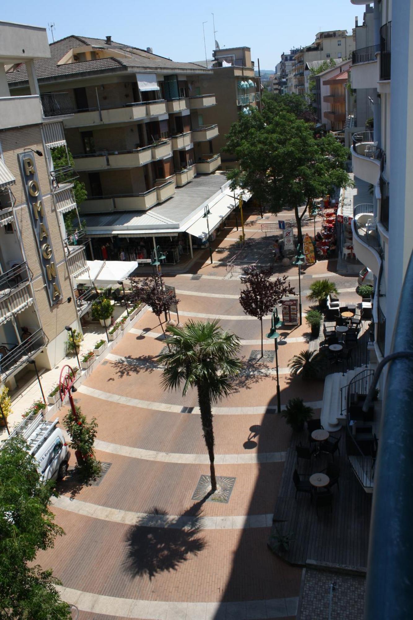 Residence Le Vele Cattolica Exterior photo