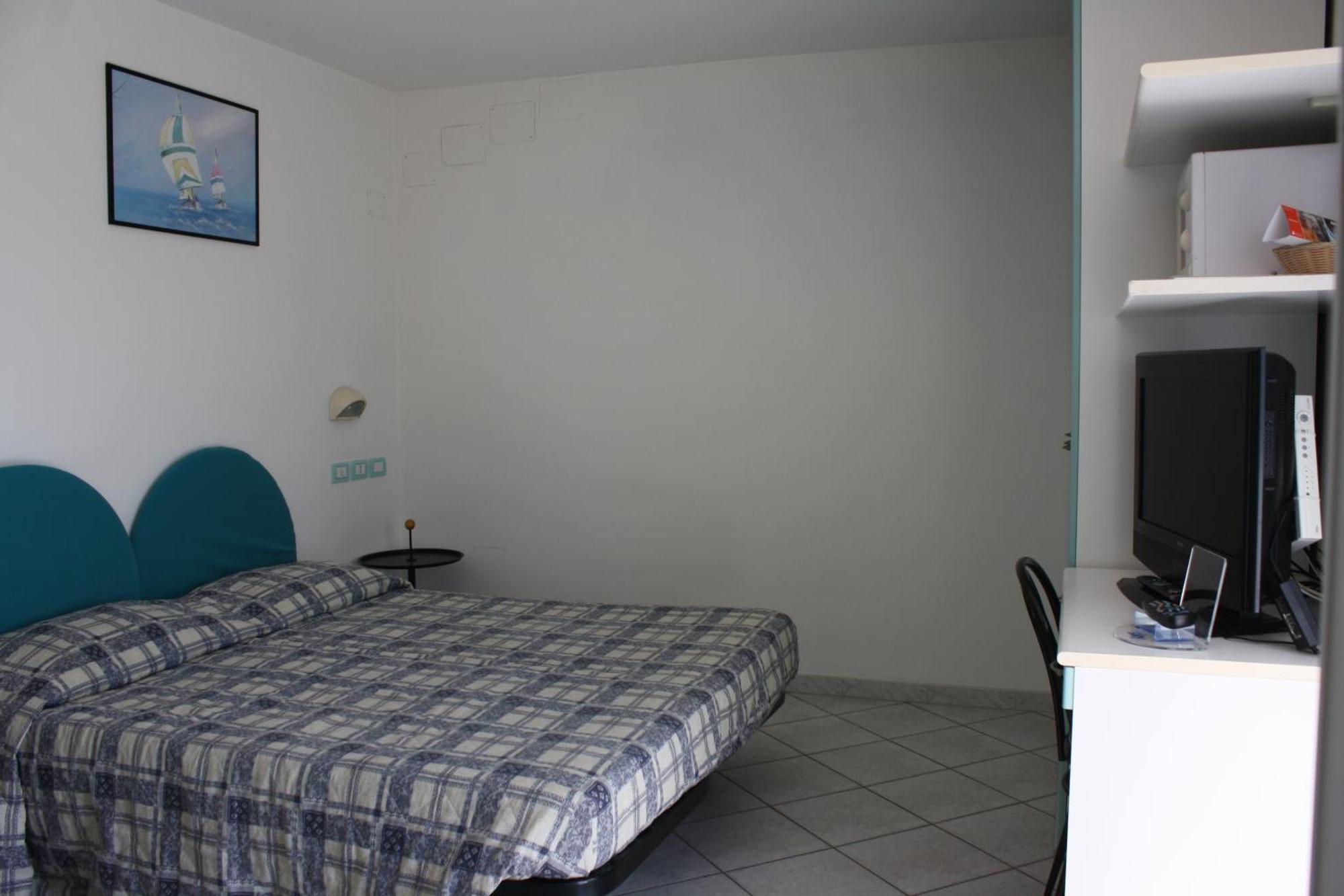 Residence Le Vele Cattolica Room photo