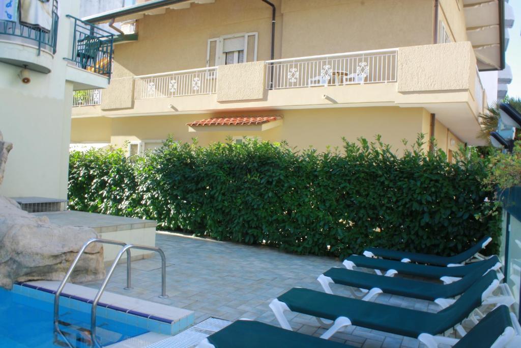 Residence Le Vele Cattolica Exterior photo